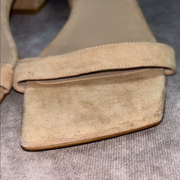 EUC Stuart Weitzman Elegant Tan Women's Sz US 9B Block Heel Sandals Nude Suede - Picture 8 of 14